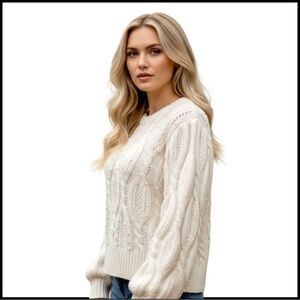 Gab & Kate Women’s Ivory Cable Knit Sweater. With Pearl Accents. Size M/L